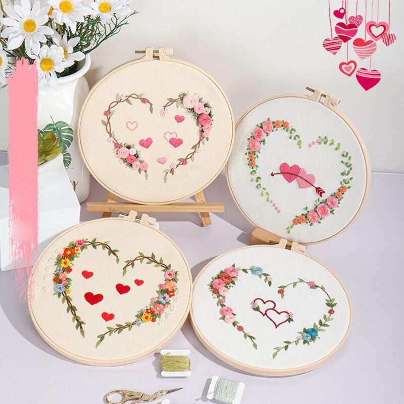 Heart-shaped Pattern Hand-stitched Embroidery Kit